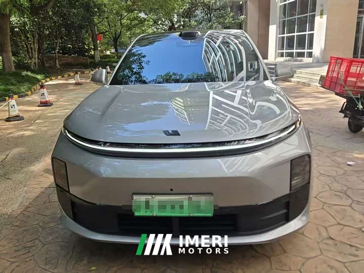 Li Auto L6 Max - ავტომობილი ჩინეთიდან