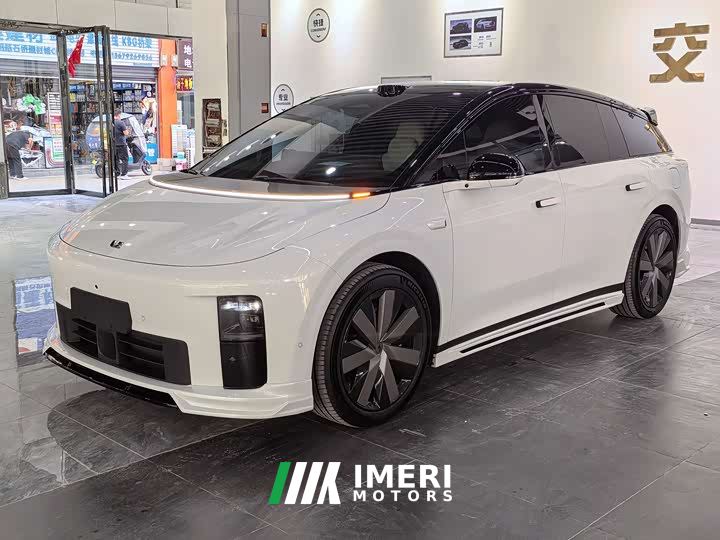 Li Auto i6 Four-Wheel Drive Standard Edition
