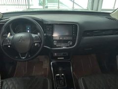 Mitsubishi Outlander 2021 2.4L AWD Radiance Edition 5-Seater - ფოტო 12