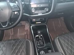 Mitsubishi Outlander 2021 2.4L AWD Radiance Edition 5-Seater - ფოტო 16