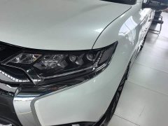 Mitsubishi Outlander 2021 2.4L AWD Radiance Edition 5-Seater - ფოტო 5