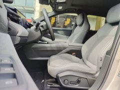Lynk & Co Geely Lynk & Co 08 EM-P 220km AWD Performance Halo - фото 8