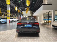 Toyota Avalon Hybrid 2.5L XLE Premium - ფოტო 4