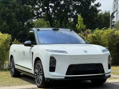 NIO ES8 Six-Seat Executive Signature Edition - ფოტო 3