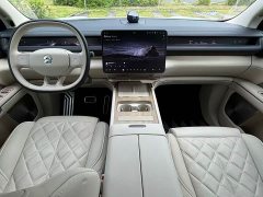 NIO ES8 Six-Seat Executive Signature Edition - ფოტო 7