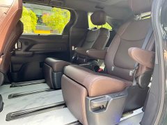 Toyota Grevias 2.5L Hybrid Flagship VIP Edition - ფოტო 9