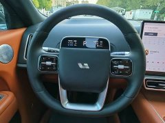 Li Auto L8 Pro - ფოტო 13