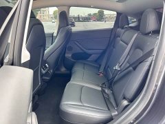 Tesla Model Y Long Range All-Wheel Drive - ფოტო 5