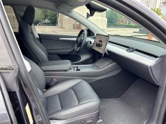 Tesla Model Y Long Range All-Wheel Drive - ფოტო 7