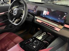 BMW 5 Series 530Li Luxury M Sport Package - ფოტო 18