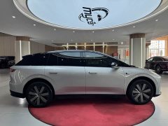 Li Auto i6 Four-Wheel Drive Standard Edition - ფოტო 4