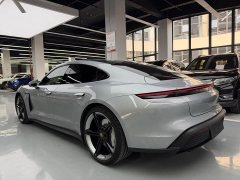 Porsche Taycan 4S - ფოტო 17