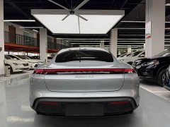Porsche Taycan 4S - ფოტო 18