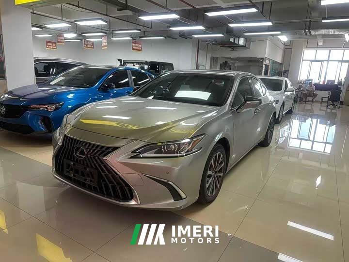 Lexus ES 200 Excellence Edition