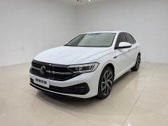 Volkswagen Sagitar 300TSI DSG Excellence Edition - ფოტო 1