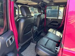 Jeep Wrangler 2022 2.0T High Altitude Bahama Beach Pink Special Edition - ფოტო 8