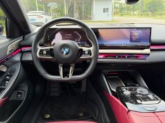 BMW 5 Series 530Li Luxury M Sport Package - ფოტო 12