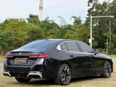 BMW 5 Series 530Li Luxury M Sport Package - ფოტო 6