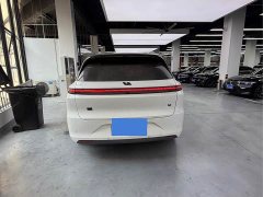 Li Auto L6 Pro - ფოტო 14