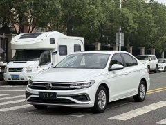 Volkswagen Bora 1.5L Automatic Comfort Limited Edition - ფოტო 1