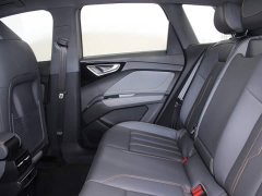 Audi Q4 e-tron 2024 40 e-tron Trendsetter Edition - ფოტო 9