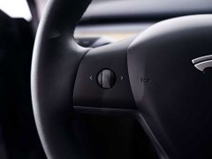 Tesla Model Y 2022 Facelift Rear-Wheel Drive - ფოტო 17