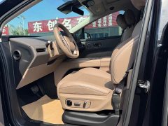 Li Auto i8 Standard Edition - ფოტო 7