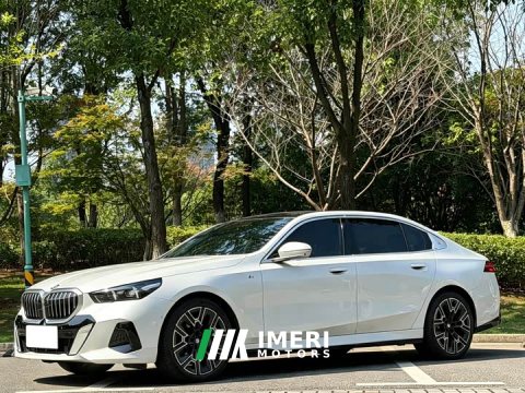 2025 BMW 5 Series 530Li Luxury M Sport Package - ავტომობილი ჩინეთიდან
