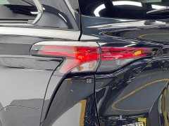 Toyota Sienna 2.5L Hybrid Comfort Edition - ფოტო 10