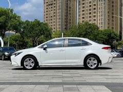 Toyota Corolla 1.8L CVT Luxury - ფოტო 4