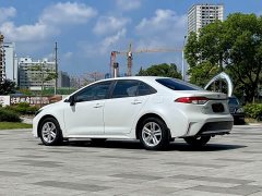 Toyota Corolla 1.8L CVT Luxury - ფოტო 5