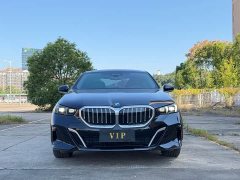 BMW 5 Series 530Li Luxury M Sport Package - ფოტო 2