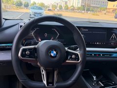 BMW 5 Series 530Li Luxury M Sport Package - ფოტო 7