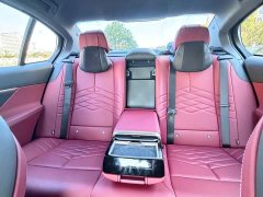 BMW 5 Series 530Li Luxury M Sport Package - ფოტო 8