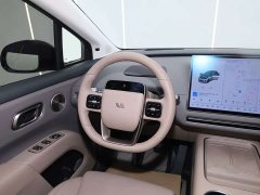 Li Auto i8 2025 Standard Edition - ფოტო 10