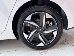 Hyundai Elantra 2022 1.5L CVT Luxury - ფოტო 15