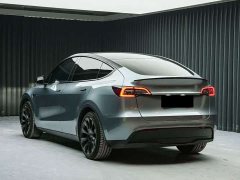 Tesla Model Y Rear-Wheel Drive - ფოტო 4