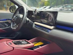 BMW 5 Series 530Li Luxury M Sport Package - ფოტო 12