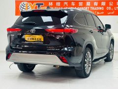 Toyota Highlander 2022 380T AWD Premium 7-Seater - ფოტო 4