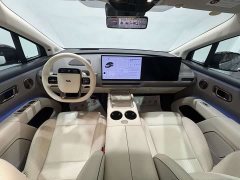 Li Auto i8 2025 Standard Edition - ფოტო 4