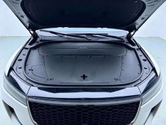 Li Auto ONE Extended Range 6-Seater - ფოტო 10