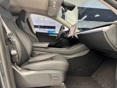 Tesla Model Y Rear-Wheel Drive - ფოტო 15