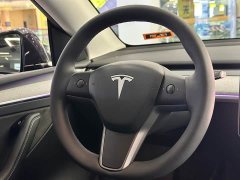 Tesla Model Y Rear-Wheel Drive - ფოტო 8