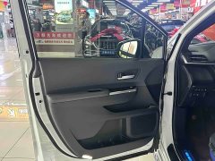 Toyota Sienna 2021 2.5L Hybrid Premium Edition - фото 8