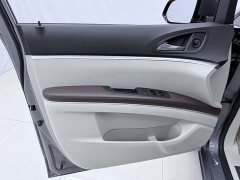 Buick GL8 Land Business Class 652T Premium - ფოტო 19