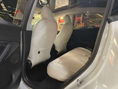 Tesla Model Y Rear-Wheel Drive - ფოტო 4