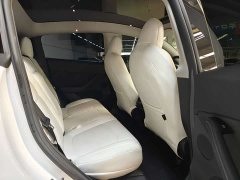 Tesla Model Y Rear-Wheel Drive - ფოტო 6