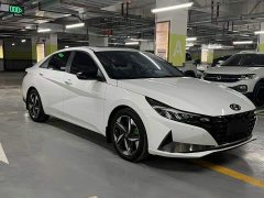 Hyundai Elantra 1.5L CVT Luxury - ფოტო 13