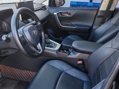 Toyota Venza 2.0L CVT FWD Luxury - ფოტო 8