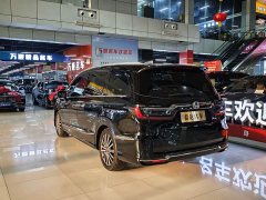 Honda Odyssey 2.0L e:HEV Luxury - ფოტო 18